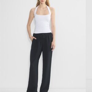 Aritzia Wilfred Thesis Pants NWT Size Medium Wide Leg Black Pants